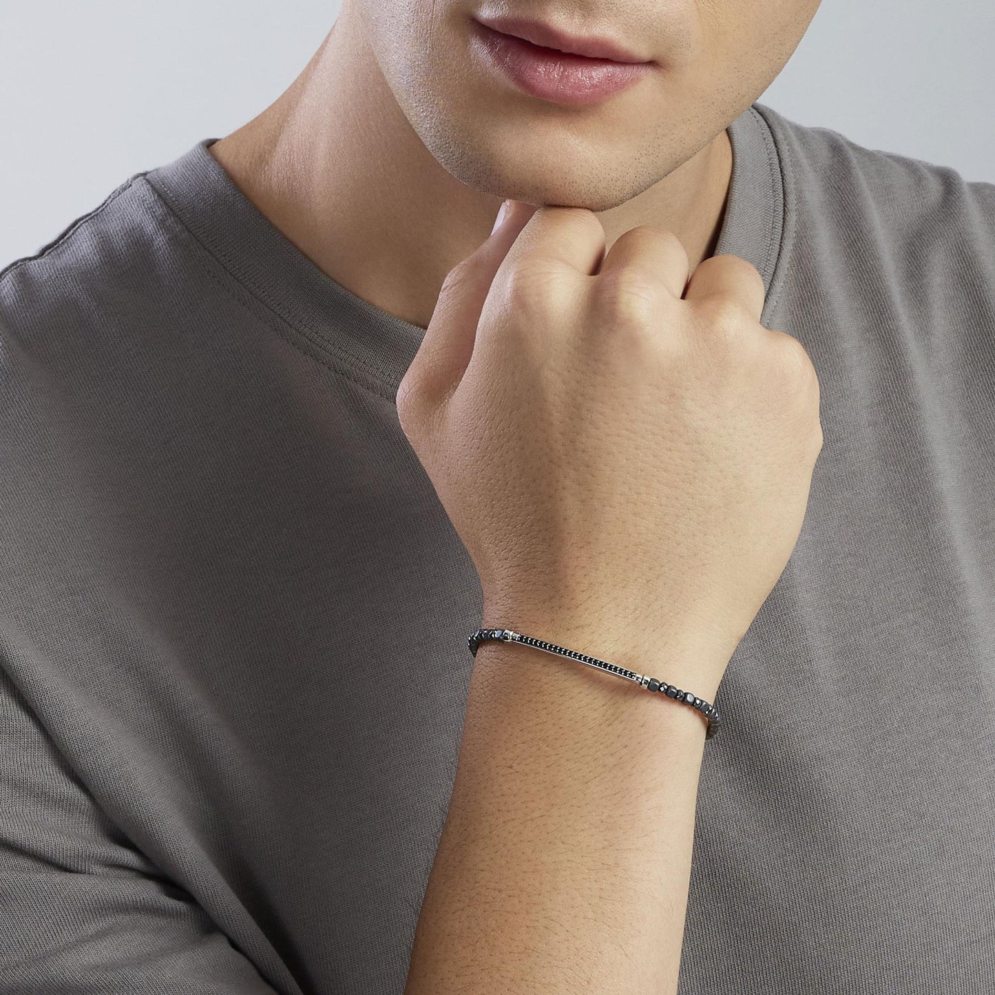 Bracciale Mabina uomo Ematite grigia e piastra con zirconi