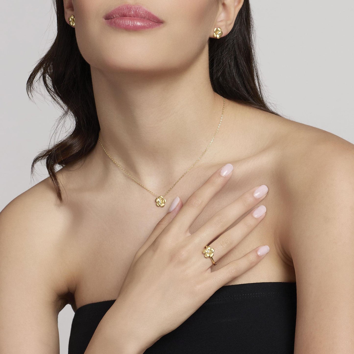 Anello Mabina donna Fiore bulinato gold