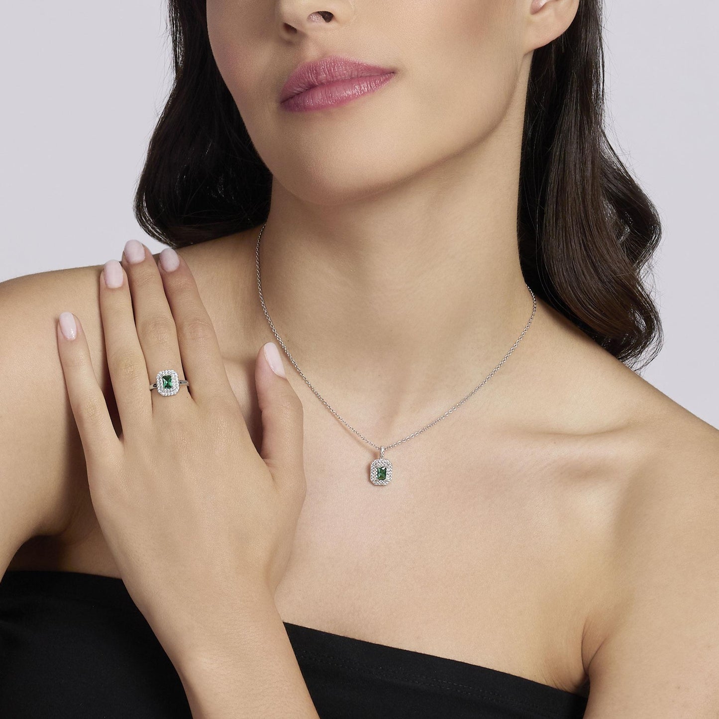Anello Mabina donna Con smeraldo sintetico e zirconi bianchi