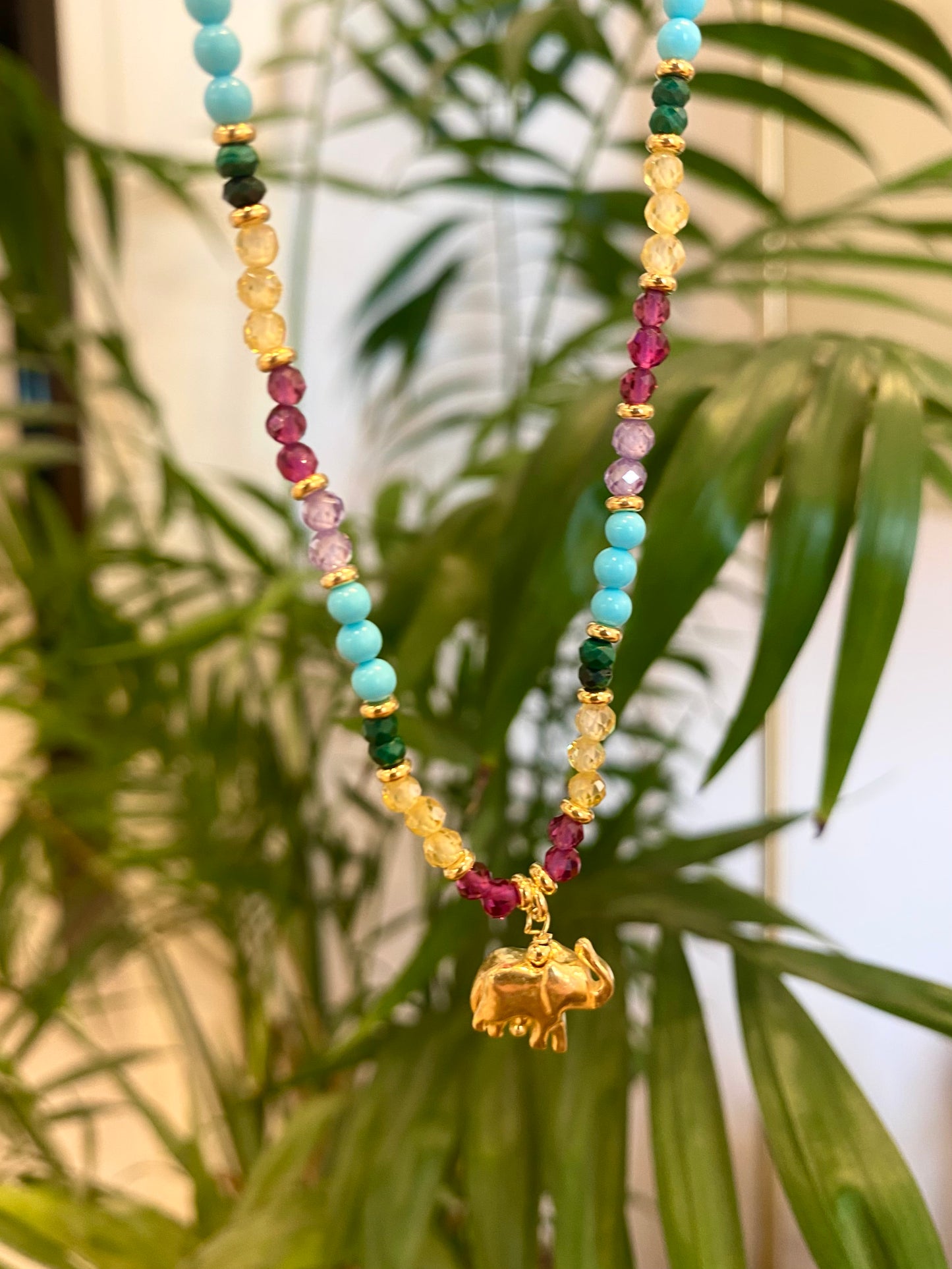 Collana Nivy donna corallini ed elefantino