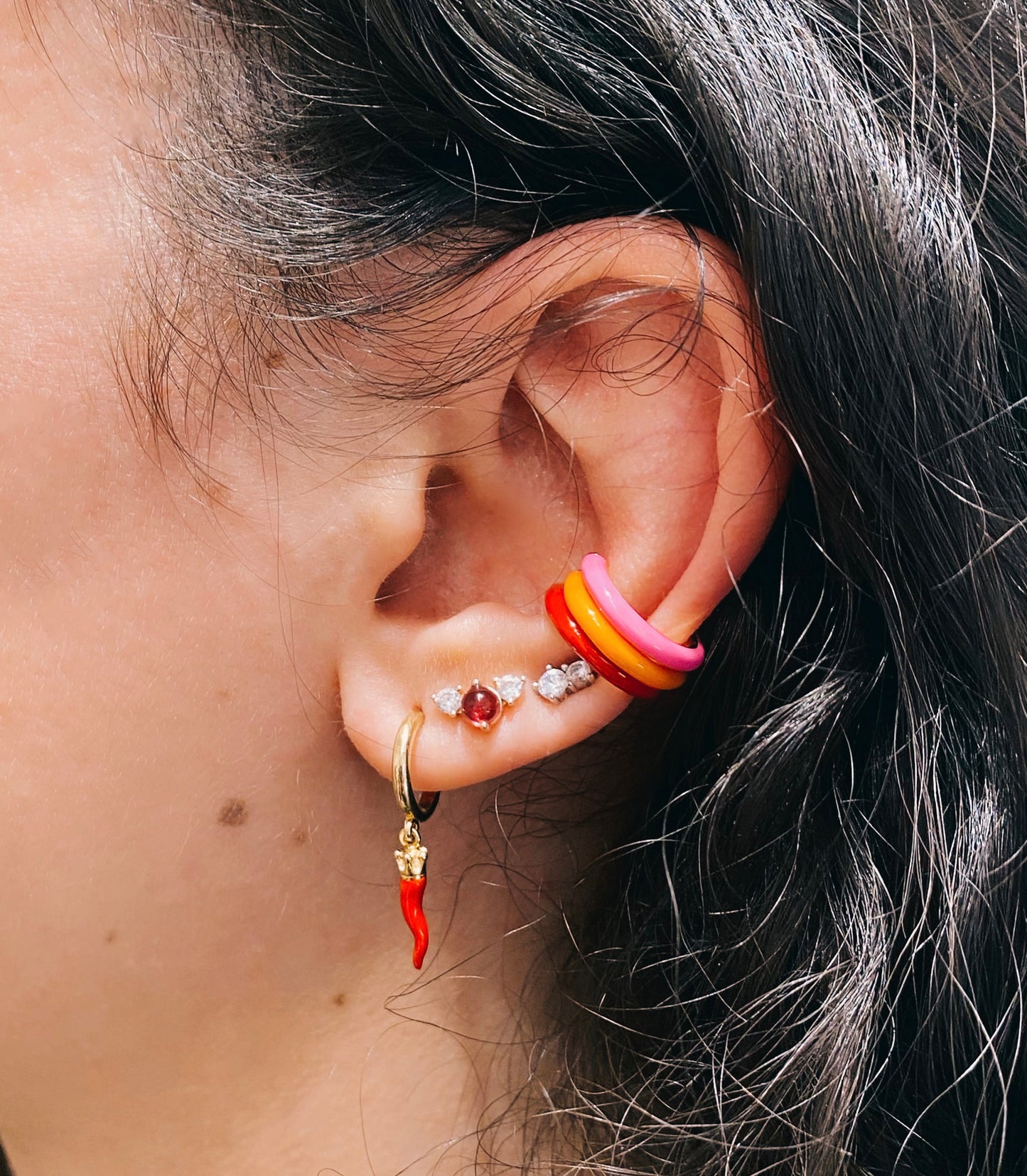 Orecchino singolo Rocce modello earcuff smaltato