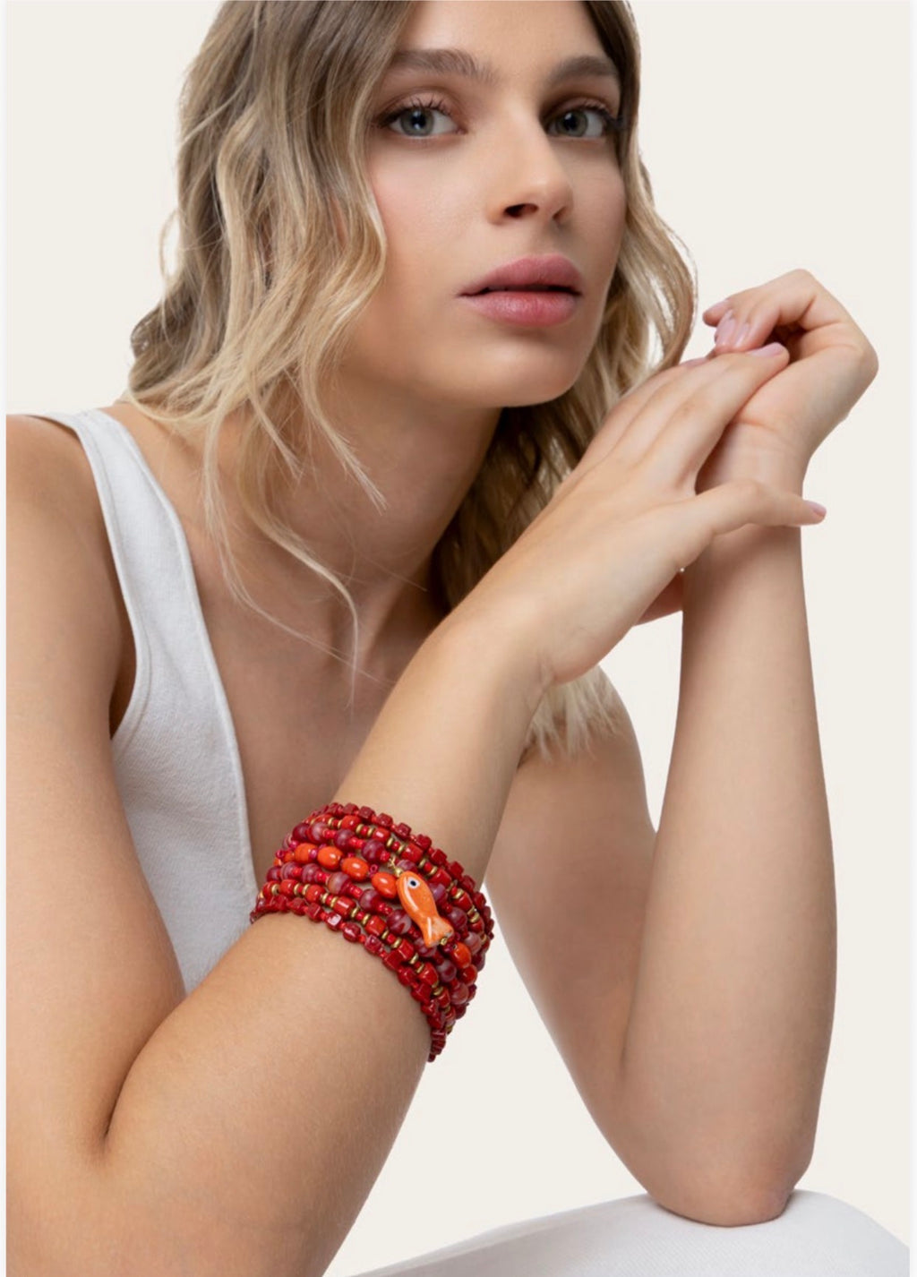 Bracciale Vestopazzo Coral Multistrato corallo con pesciolino