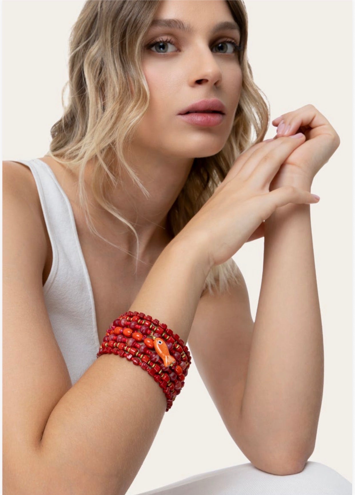 Bracciale Vestopazzo Coral Multistrato corallo con pesciolino