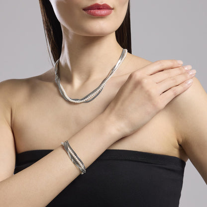 Collana Kidult Style 14 catene e perle conchiglia