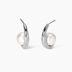 Orecchini Kidult Style 09 Semicerchio con perla conchiglia