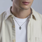 Collana Kidult Style uomo Croce con cristallino nero