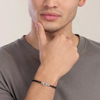 Bracciale Kidult uomo  in lab leather nera con ancora centrale