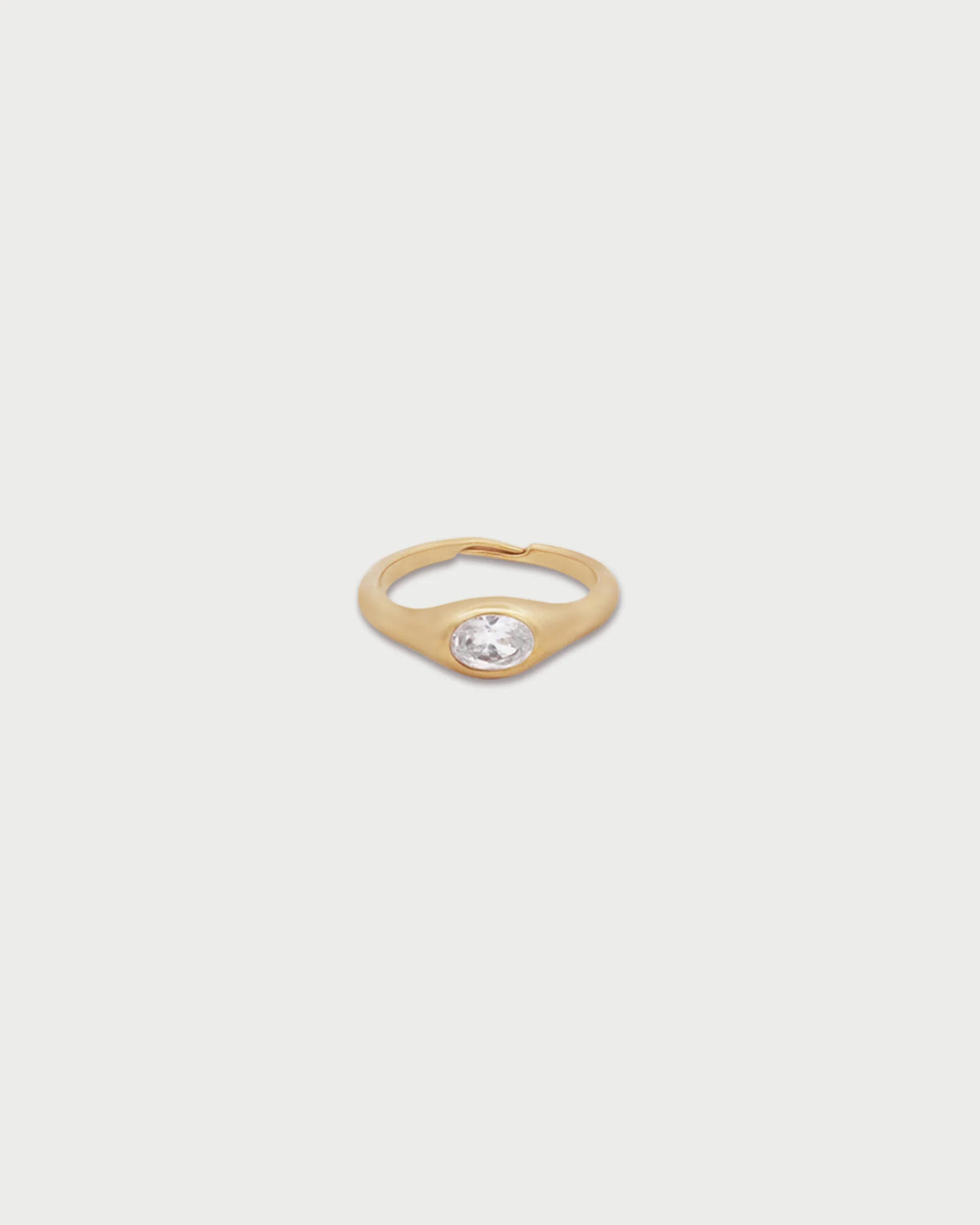 Anello Rue des Mille Alma Chevalier Oval cut