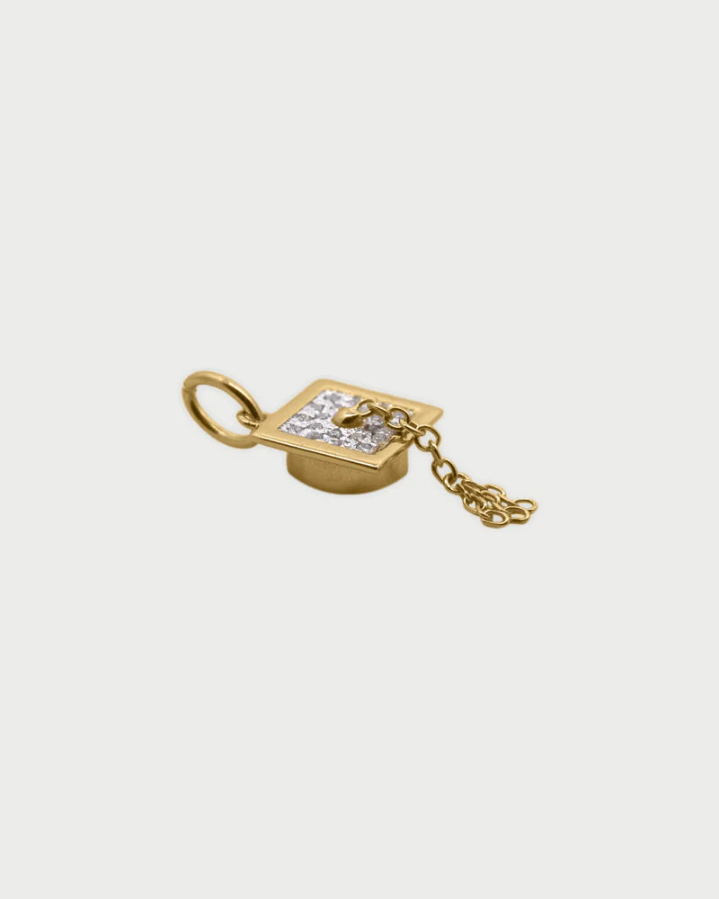 Charm Rue des Mille Charm bar Cappellino laurea