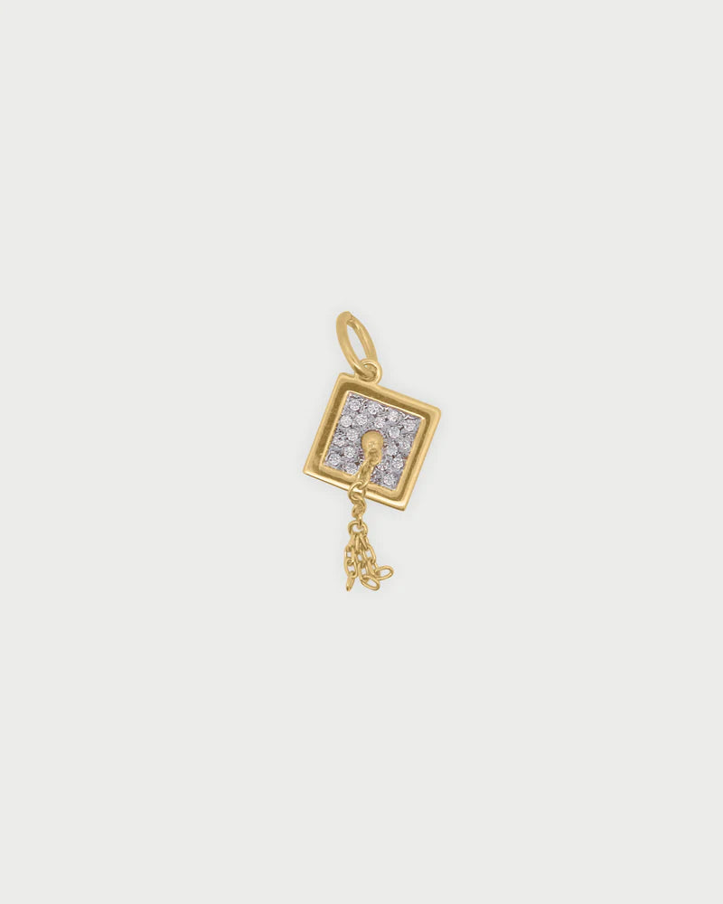 Charm Rue des Mille Charm bar Cappellino laurea