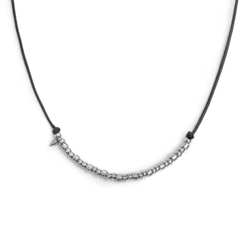 Collana Marlù cordino cerato elementi in acciaio e mini spike nero