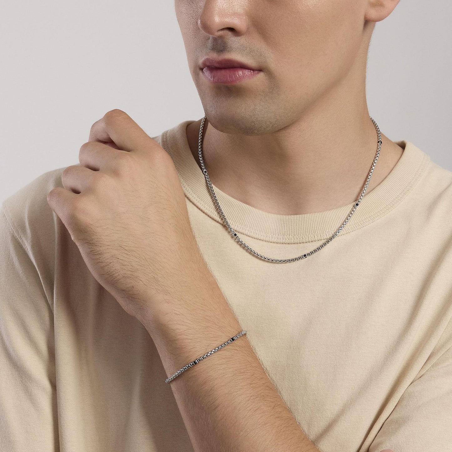 Bracciale Mabina uomo in argento con zirconi neri