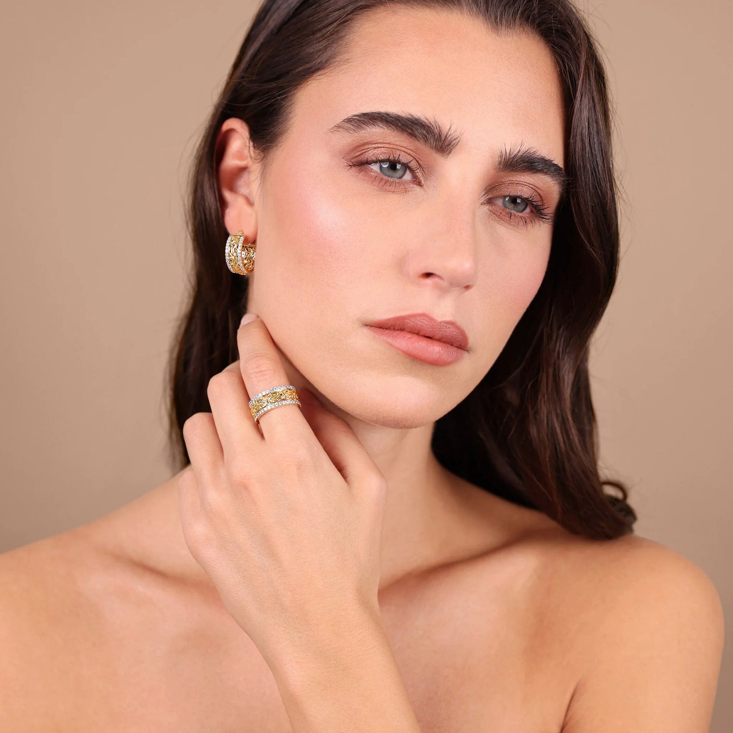 Orecchini donna Etrusca a Cerchio Catena Bizantina con Rondelle in Pavé di Cubic Zirconia