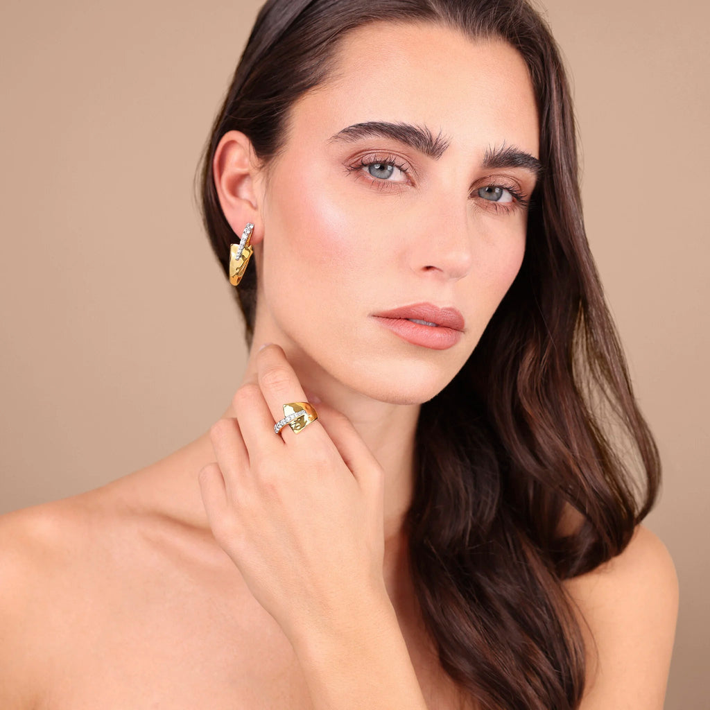 Orecchini donna Etrusca Ovali Martellati con Pavé di Cubic Zirconia