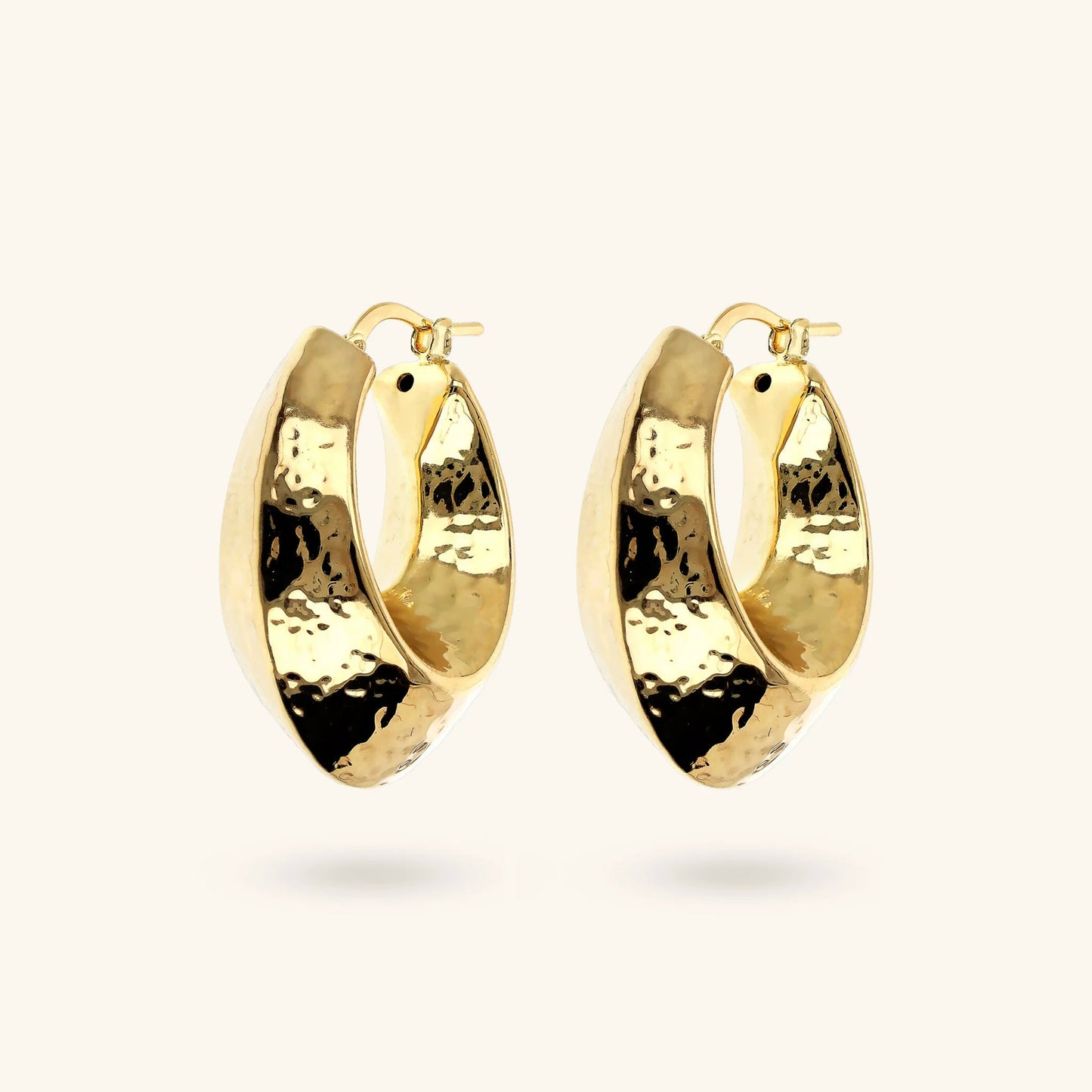 Orecchini donna Etrusca Ovali a Scudo Martellati