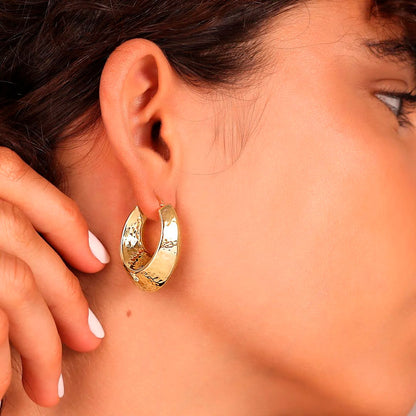 Orecchini donna Etrusca Ovali a Scudo Martellati