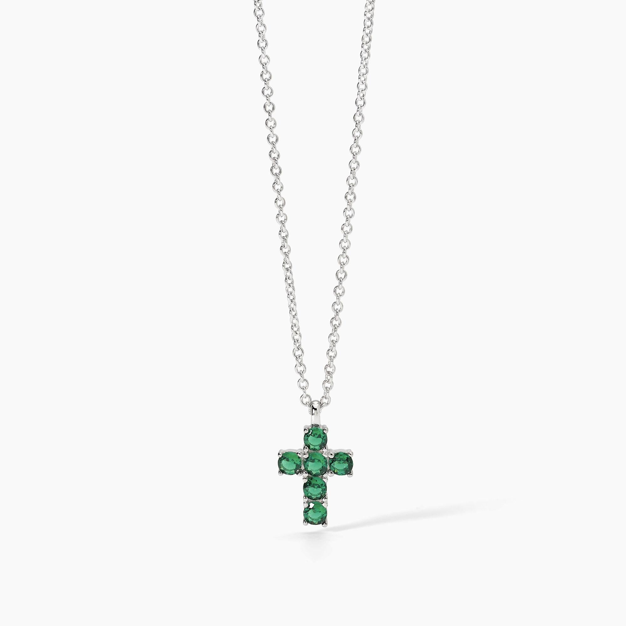 Collana  Mabina con ciondolo croce e smeraldi sintetici