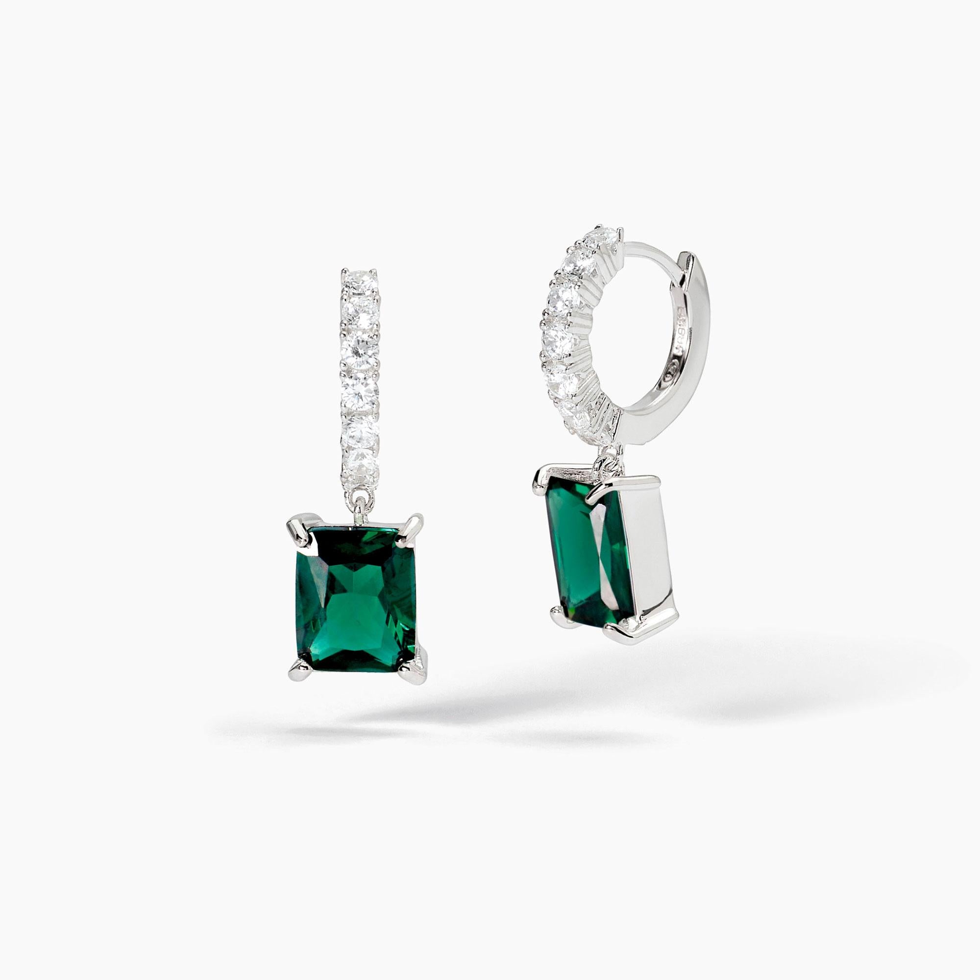 Orecchini donna Mabina in argento con smeraldi sintetici pendenti