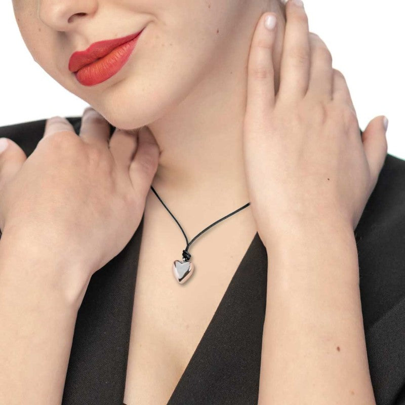 Collana Marlù Cordino nero con cuore bombato