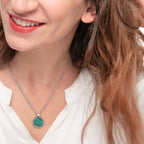 Collana unisex   catena grumetta con pendente tondo verde