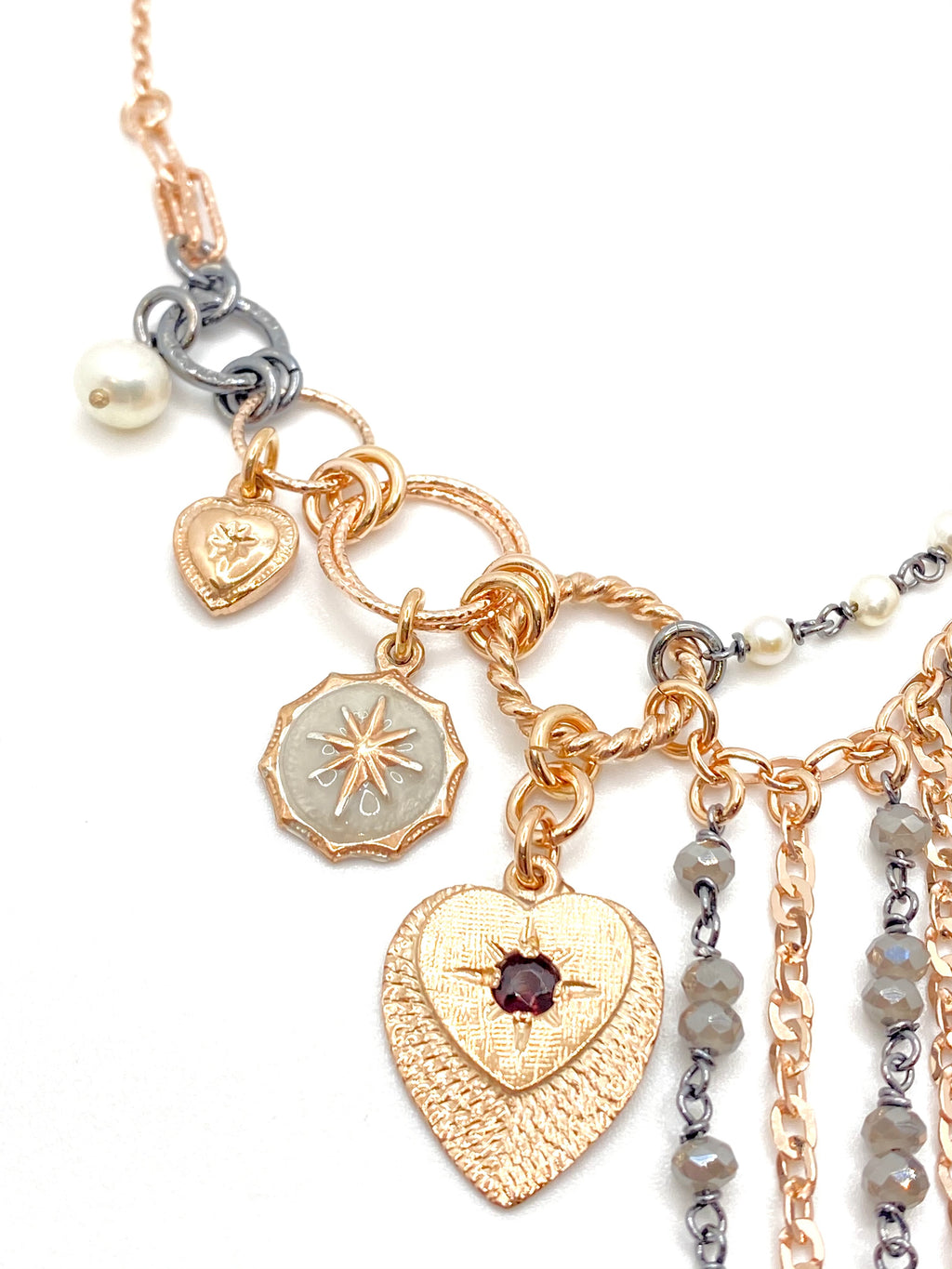 Collana Sacramore  girogola multichain e cuore con rubino