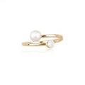 Anello Mabina Contrariè perla e punto luce oro